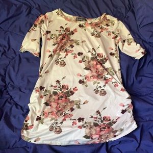 Floral lightweight maternity shirt